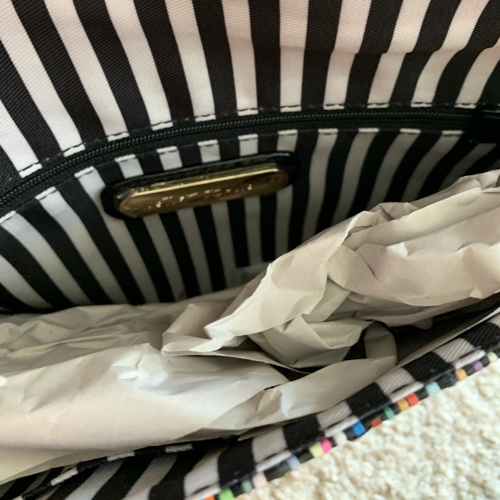 Coconut/lemon Betsey Johnson Straw Crossbody - Picture 5 of 10